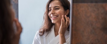 Reduce las manchas de tu piel con remedios naturales