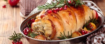 Pechuga rellena de tocino Chimex y queso al estilo navideño
